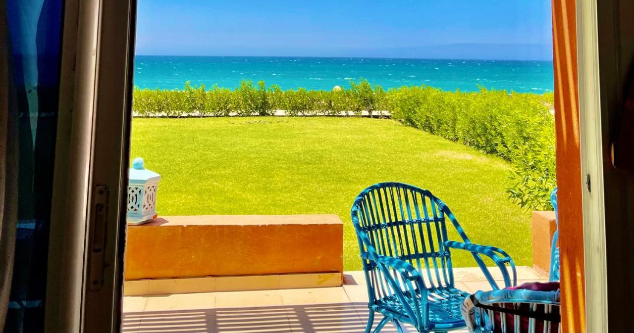 Amazing Beach View In Ras Sudr راس سدر Ras Sedr Raʼs Matārimah Kültér fotó